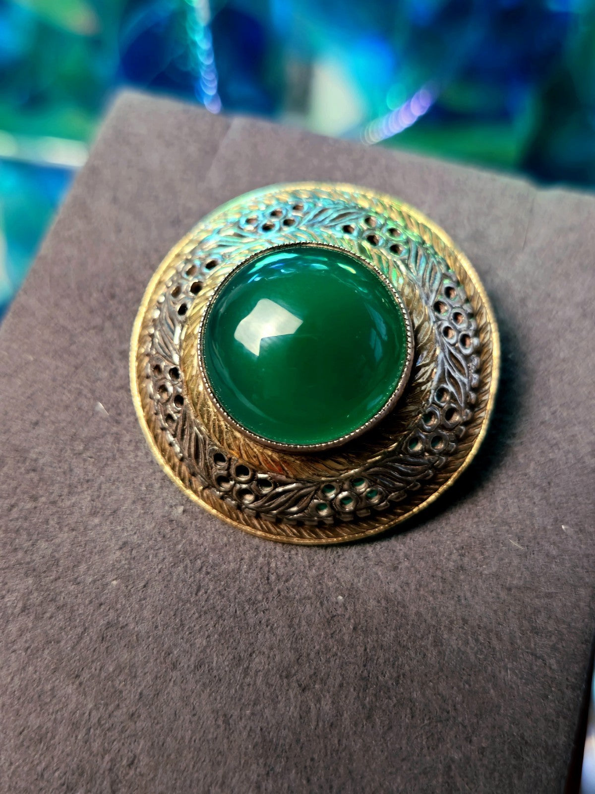 Silver & Gold Vintage Green Cabochon Decorative Brooch Art Deco Hallmarked