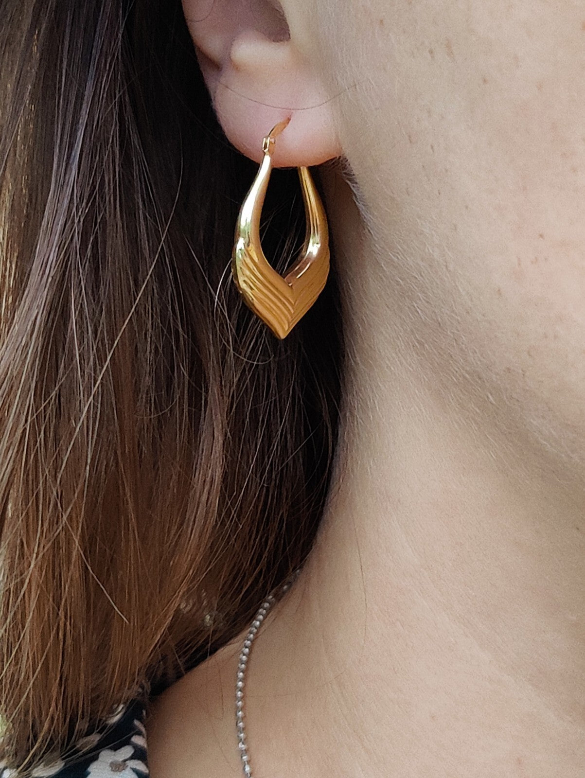 9ct Drop Earrings Yellow Gold Huggies Hallmarked Vintage Style New Condition