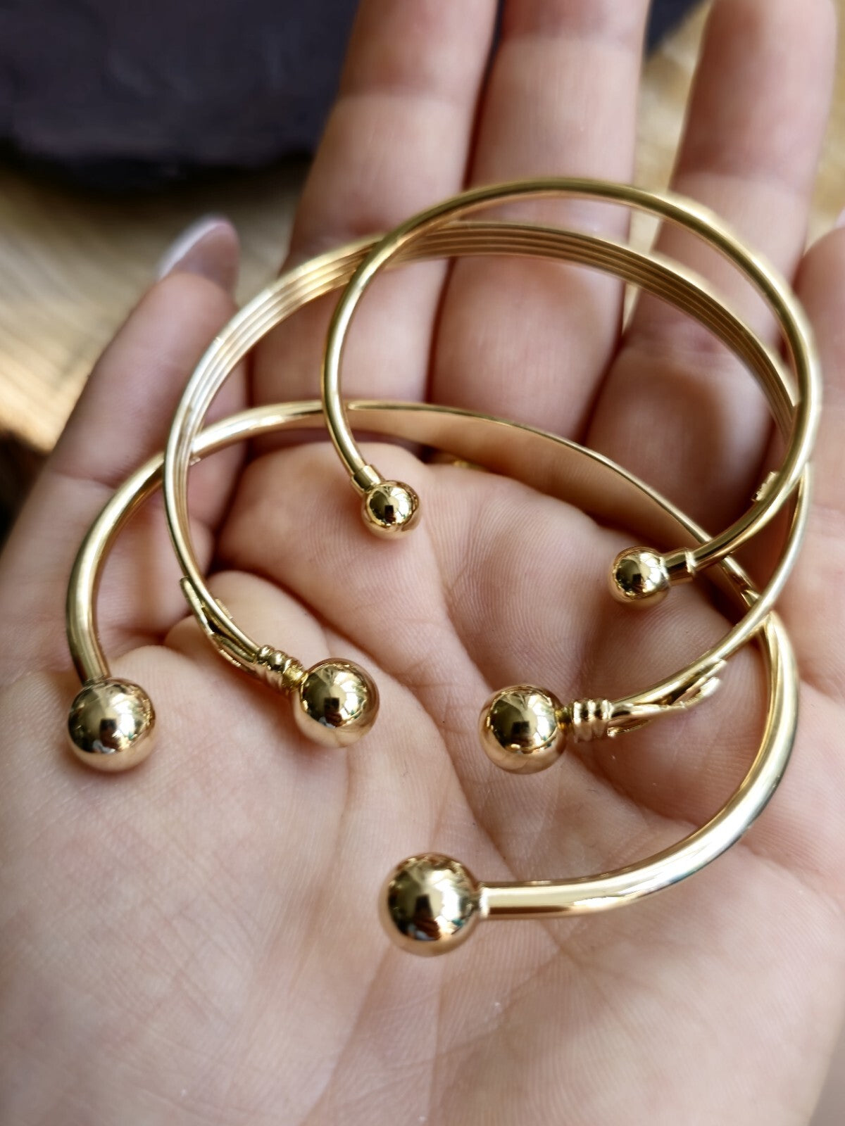 New Solid 9k Yellow Gold TORQUE BANGLE TORQ BALL Open Split BRACELET Patterned
