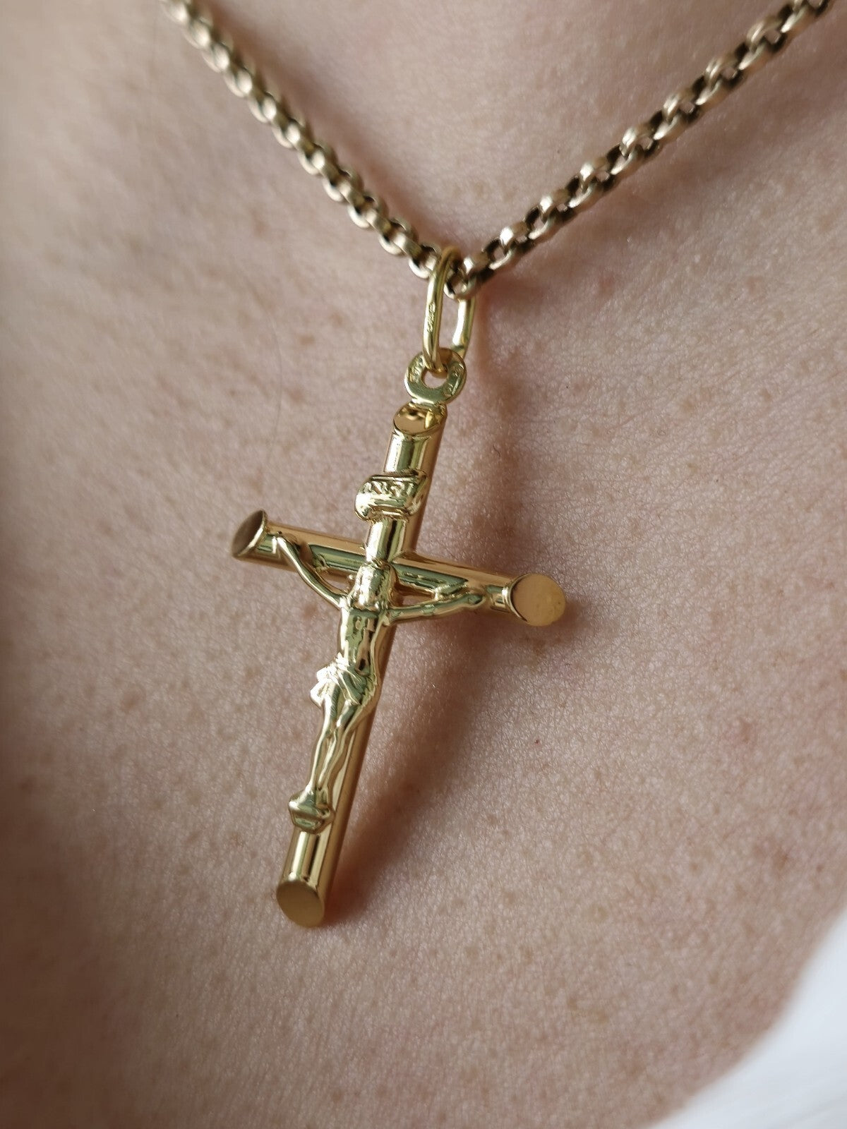 New Solid 9ct Yellow Gold Cross with Jesus Pendant 40mm x 20mm Hallmarked