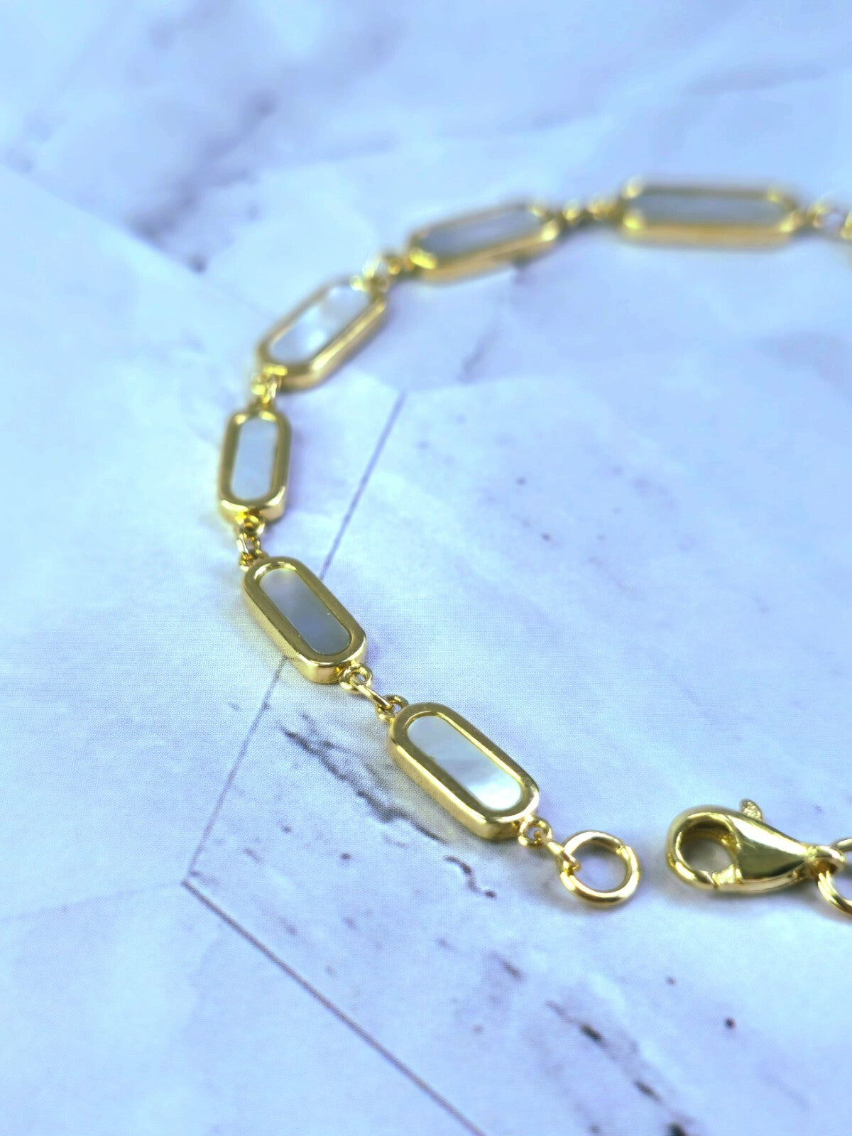 New Solid 9k Yellow Gold And Mother Of Pearl Bracelet 7.5inch Hallmarked Lovely