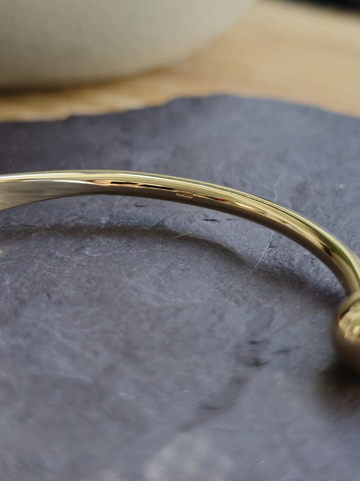 New Solid 9ct Yellow Gold TORQUE BANGLE TORQ BALL Open Split BRACELETFlat Bottom