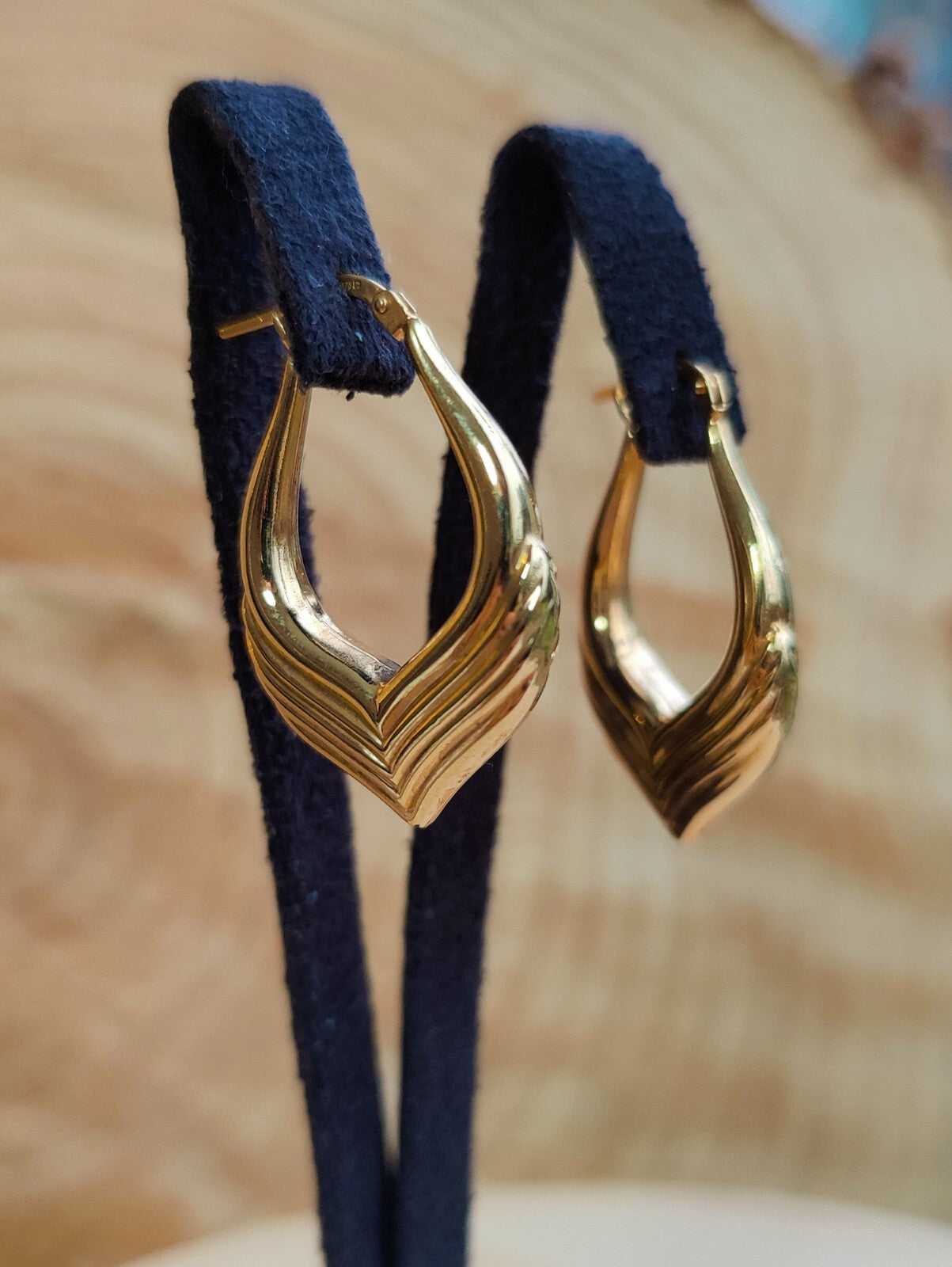 9ct Drop Earrings Yellow Gold Huggies Hallmarked Vintage Style New Condition