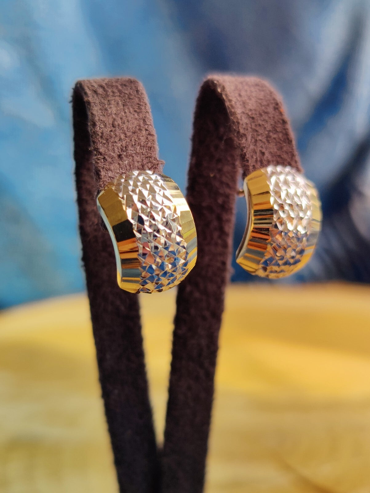 New Solid 9ct Yellow/White Gold Stud Earrings Pattern Diamond Cut Butterfly