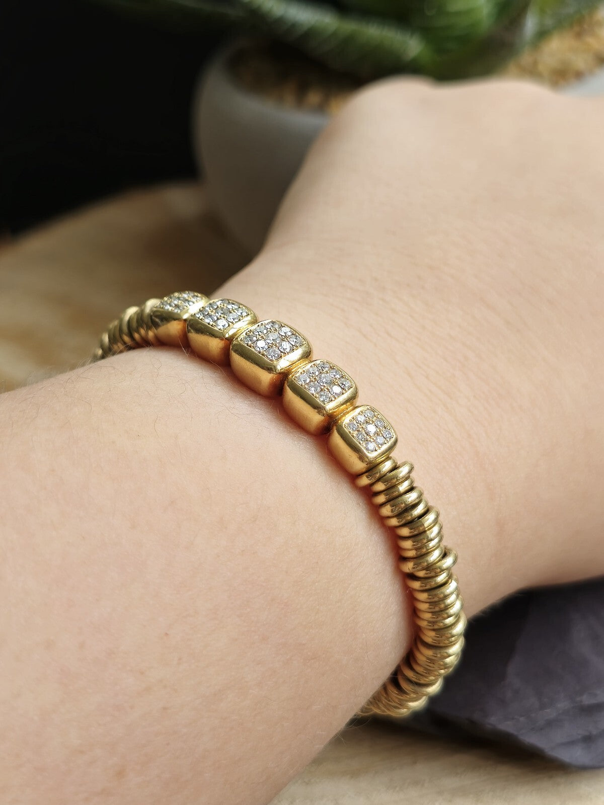 Solid 18k 750 Yellow Gold Diamond Bracelet Heavy Gold Links Circles Expandable