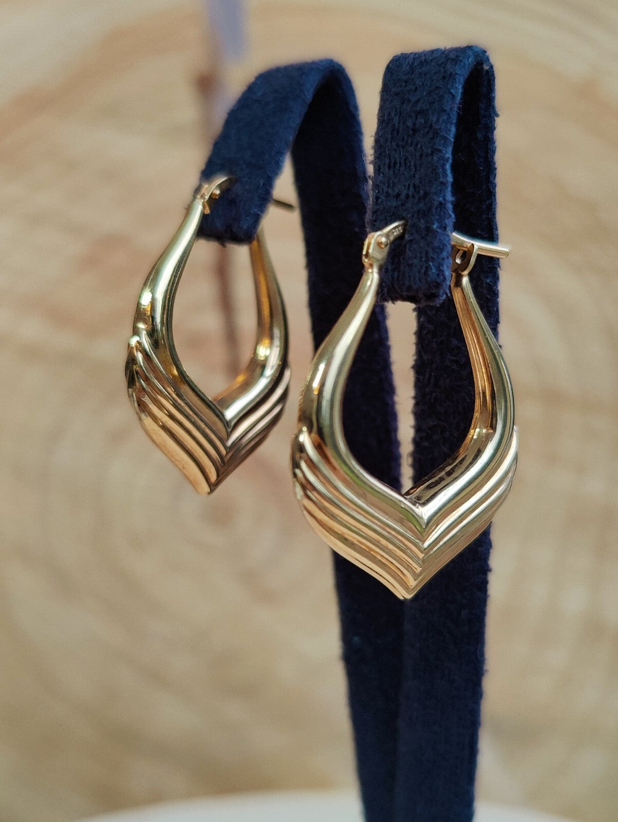 9ct Drop Earrings Yellow Gold Huggies Hallmarked Vintage Style New Condition