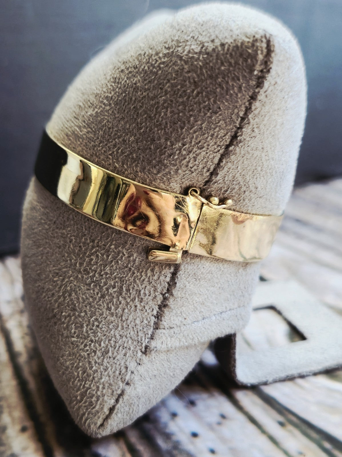 9ct Yellow Gold Chunky Flat Square Plain Bangle Stacking BRACELET 10mm Wide