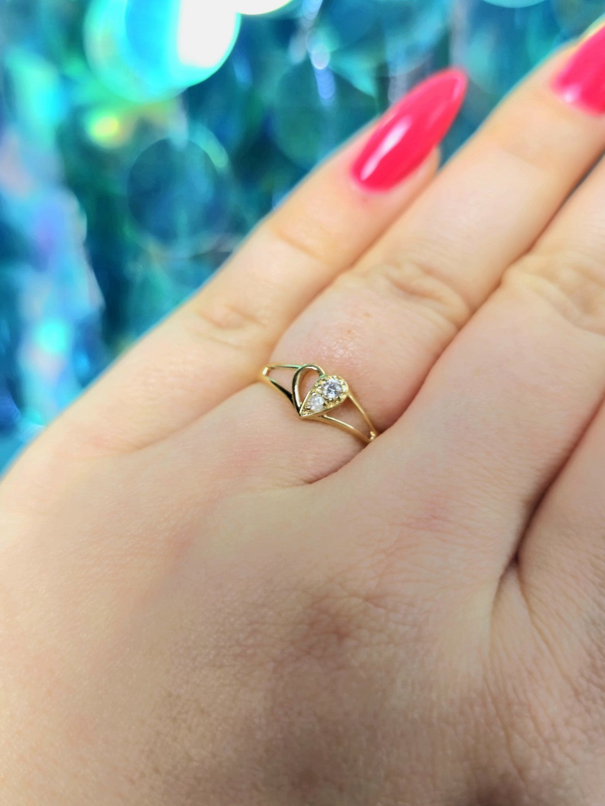 9ct Yellow Gold Heart shape Ring With Diamonds Size N Hallmarked See Through