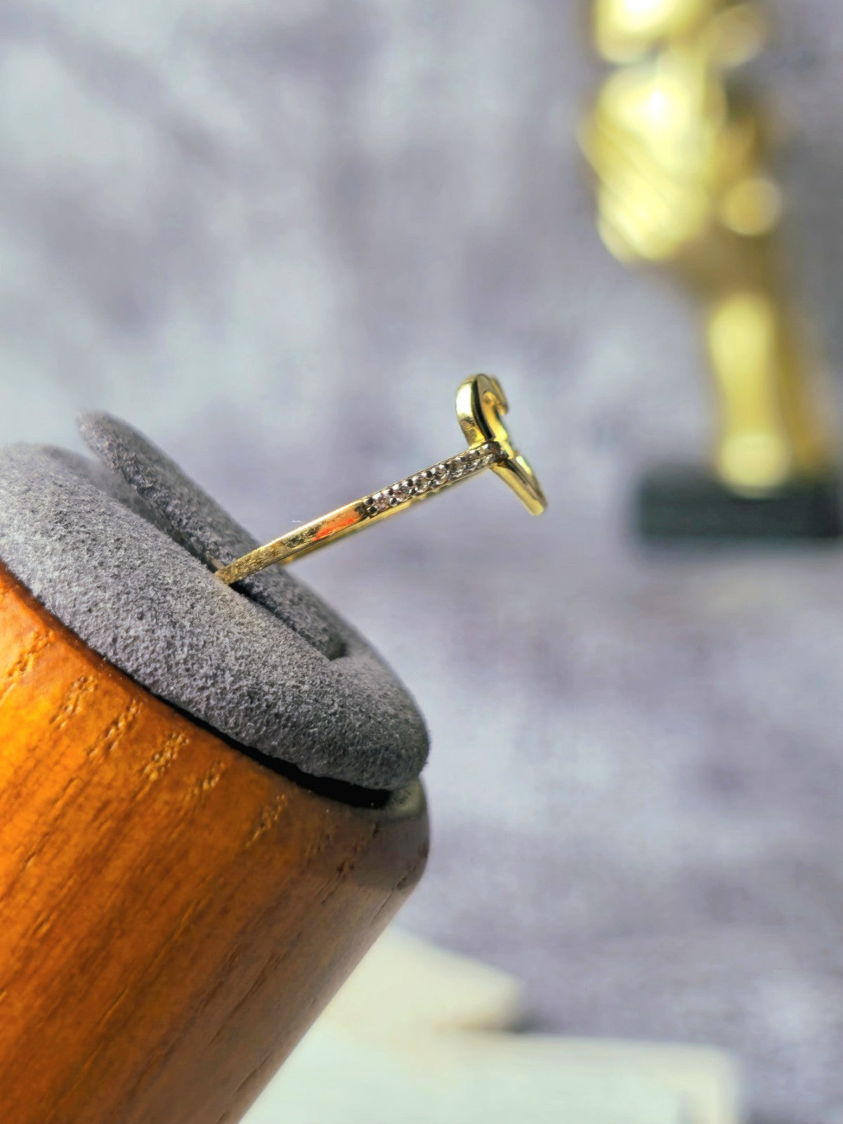 New 9ct Yellow Gold Open Heart Shape Ring with C/Z Half Eternity SIZE: P