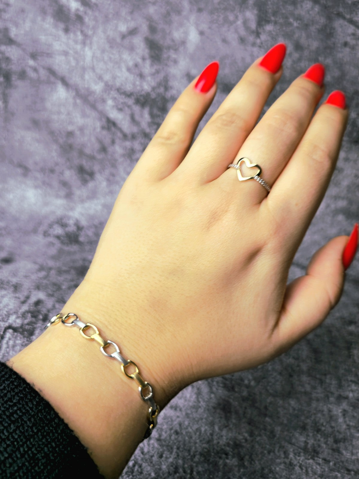 New 9ct Yellow Gold Open Heart Shape Ring with C/Z Half Eternity SIZE: P