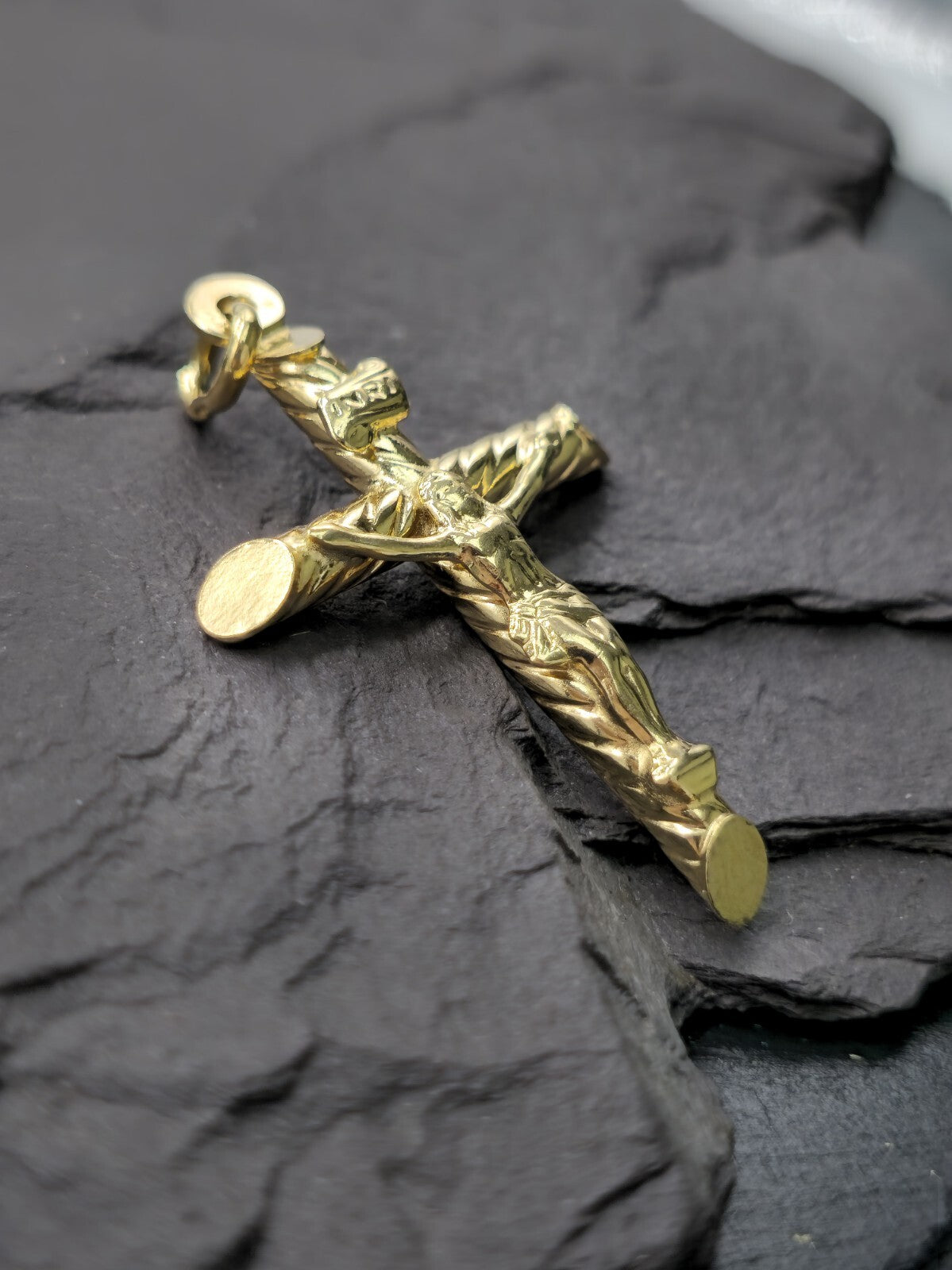 New Solid 9ct Yellow Gold Cross with Jesus Pendant 35mm x 20mm Hallmarked