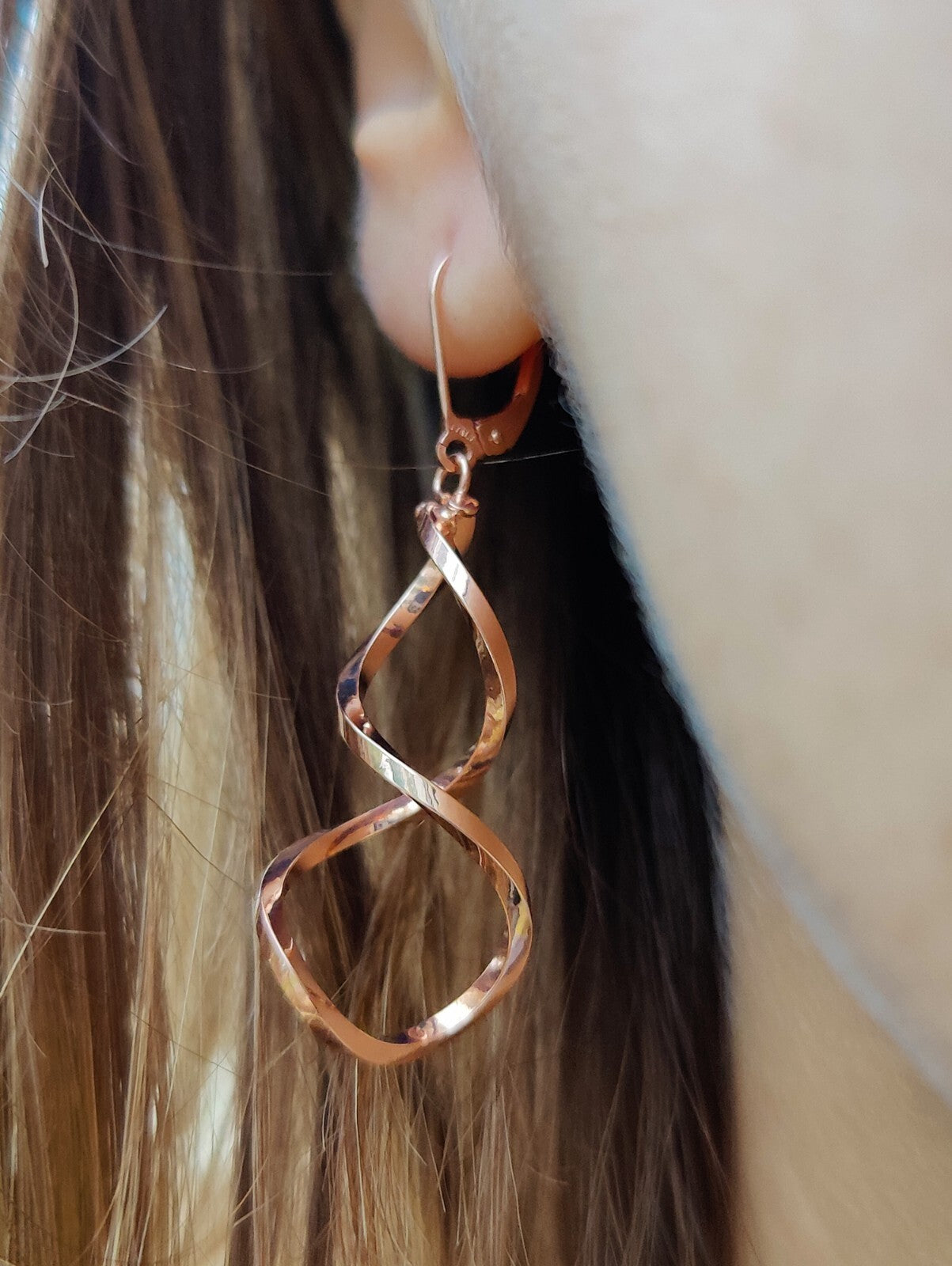 Solid 9ct Rose Gold  Twist Drop Earrings Leverback Clasp Hallmarked 375 Lovely