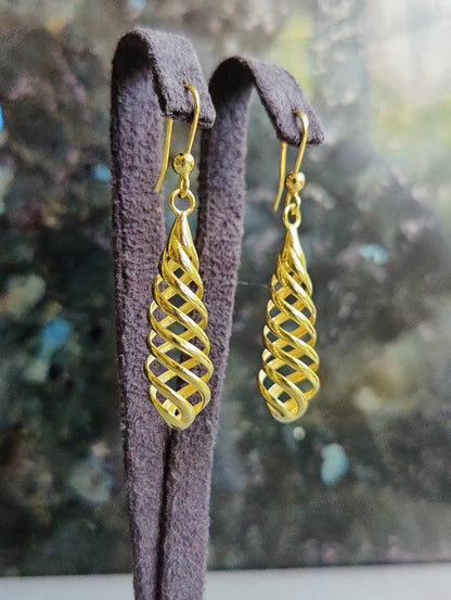 New Solid 9ct Yellow Gold Twisted Drop Earrings Hook Earrings 3 grams