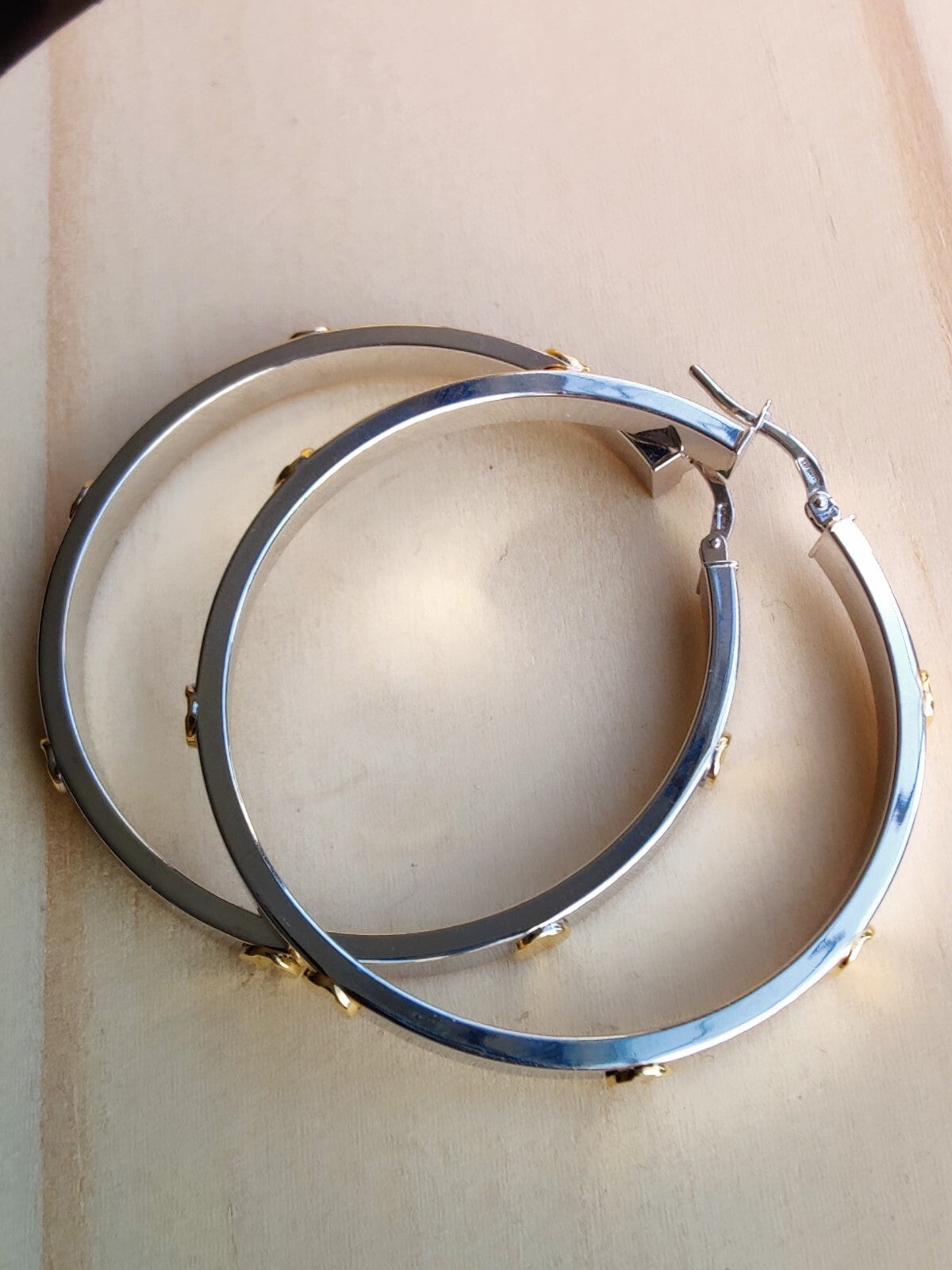 NEW Gold Screw Hoop Earrings 4.95 grams 9ct White Gold 40mm Hallmarked New