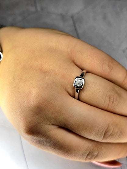 Solid 9ct White Gold Ladies Princess Cut Diamond Cluster Ring N+ 375 Hallmarked