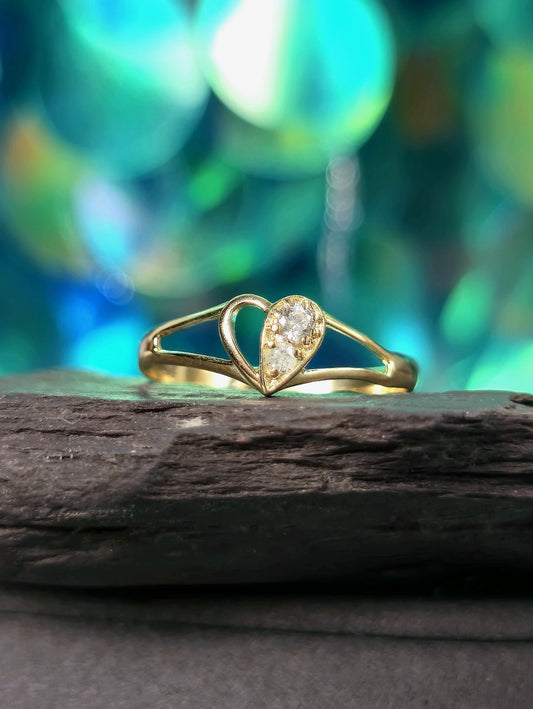 9ct Yellow Gold Heart shape Ring With Diamonds Size N Hallmarked See Through