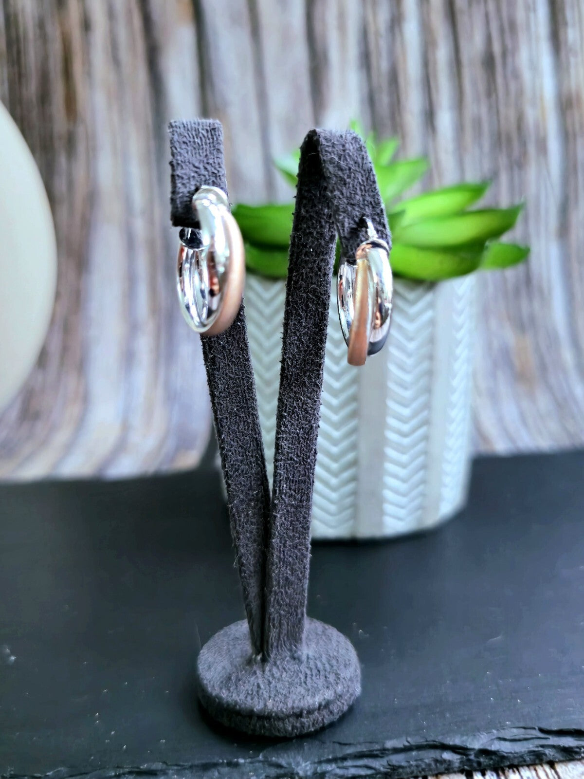 9ct Solid White/Rose Gold Crossed Hoop Earrings 22mm Twist Hoops Matt/Shiny
