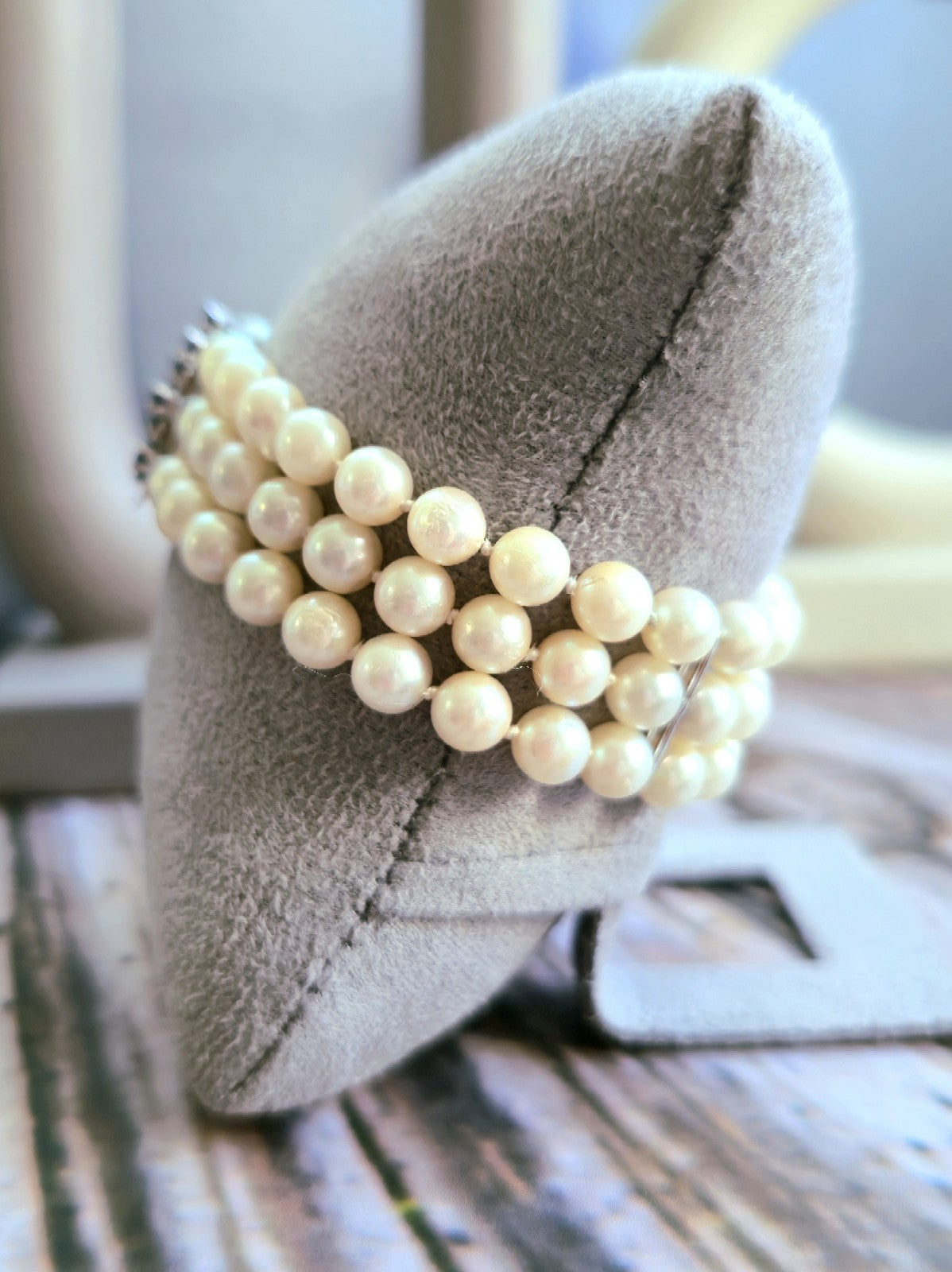 Vintage 14K White Gold and Sapphire Pearl Bracelet 3 Row Triple String 585