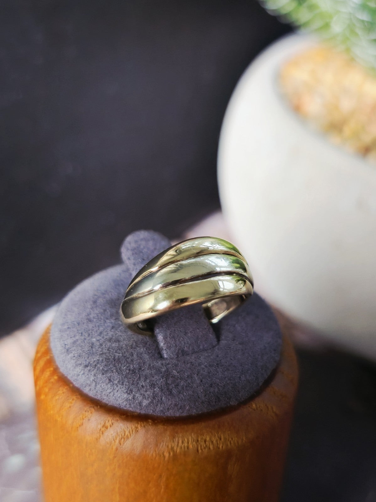 9ct Yellow Gold Ring Trinity Band Size H Pinky Finger Ring 3grams Hallmarked