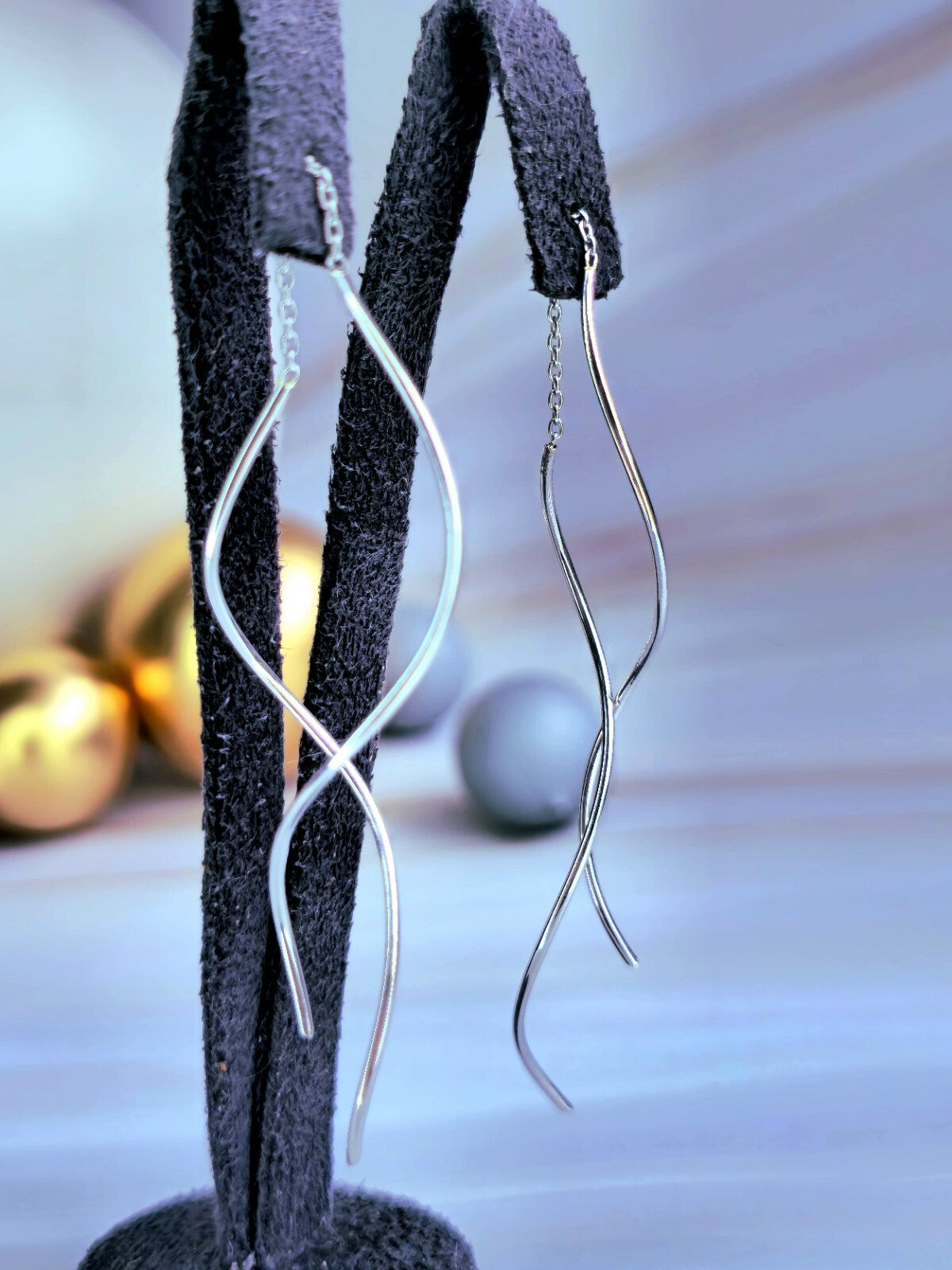New 9ct White Gold Twist Drop Earrings DOUBLE Squiggle Pull Through Wavy Moving