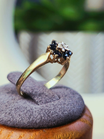 Stunning Cute 9ct Yellow Gold Sapphire/Diamond Flower Ring  size L+ Hallmarked