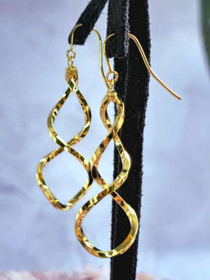 Lovely Solid 9ct Yellow Gold Twist Drop Earrings Hook Clasp Hallmarked 375 Twirl