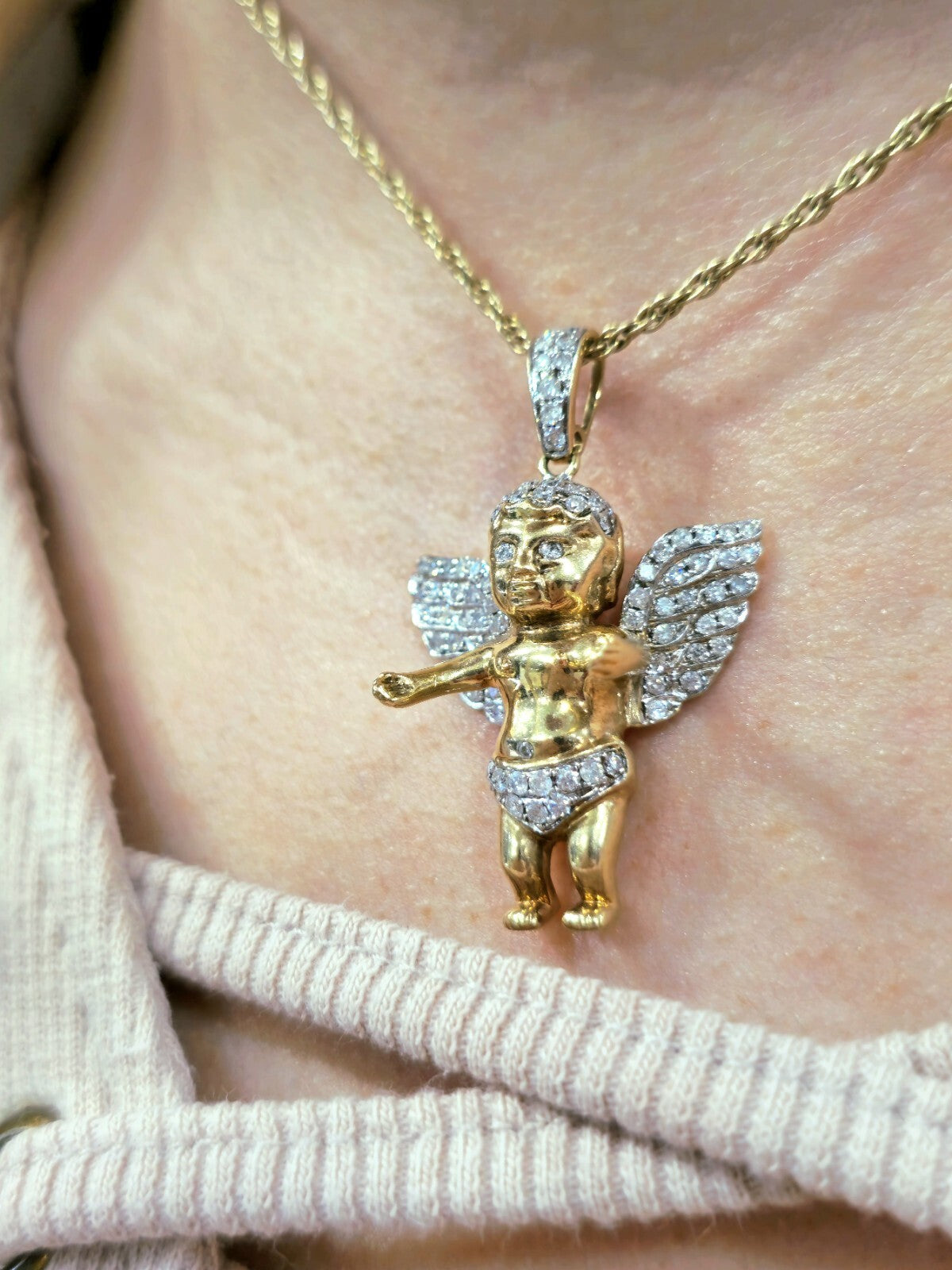 10K YELLOW GOLD PENDANT BABY ANGEL NATURAL DIAMONDS WINGS CROSS WITH CHAIN 25"