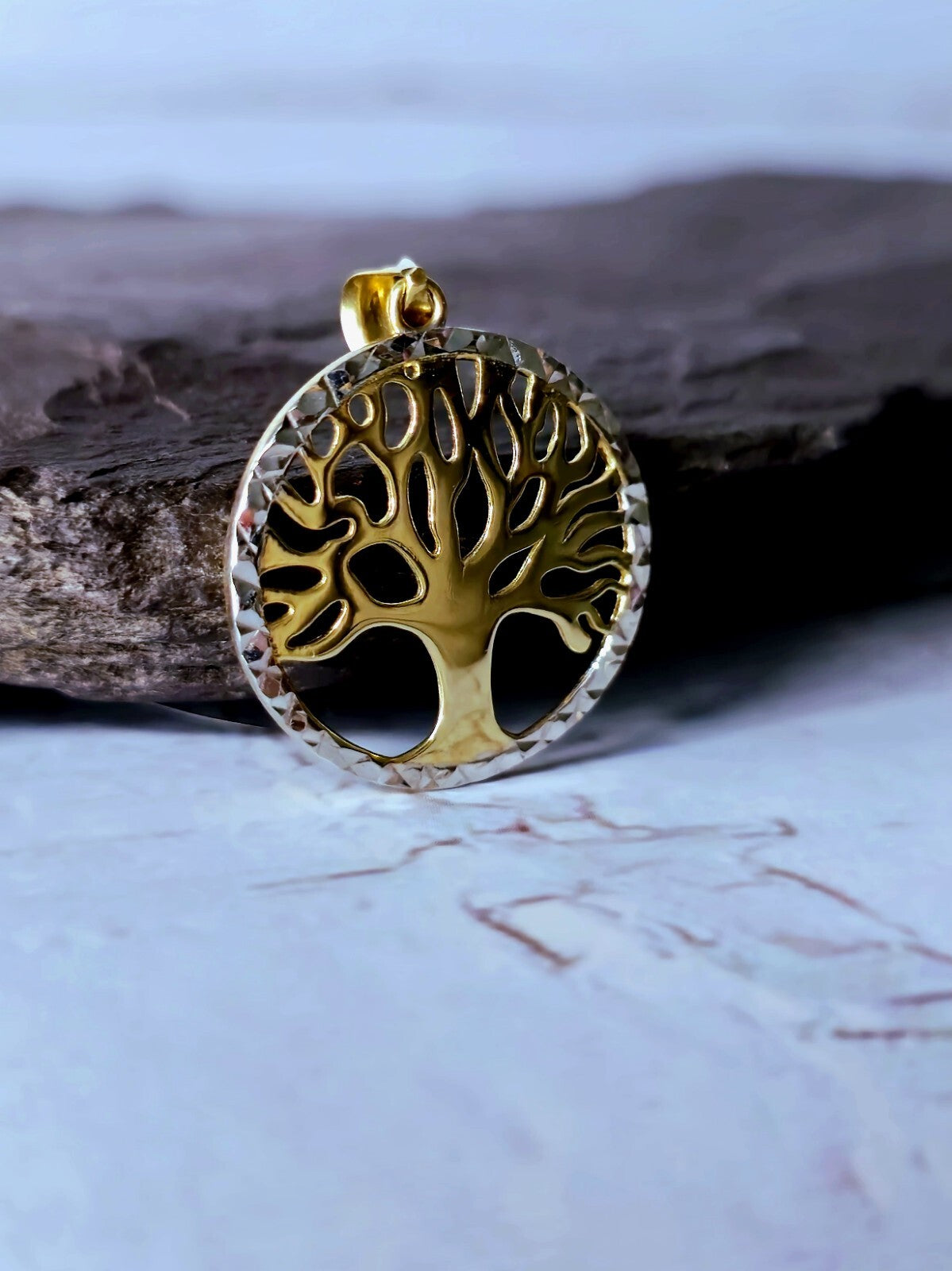 Beautiful Solid 9k Yellow/White Gold Pendant Tree of Life Diamond Cut 19mm NEW