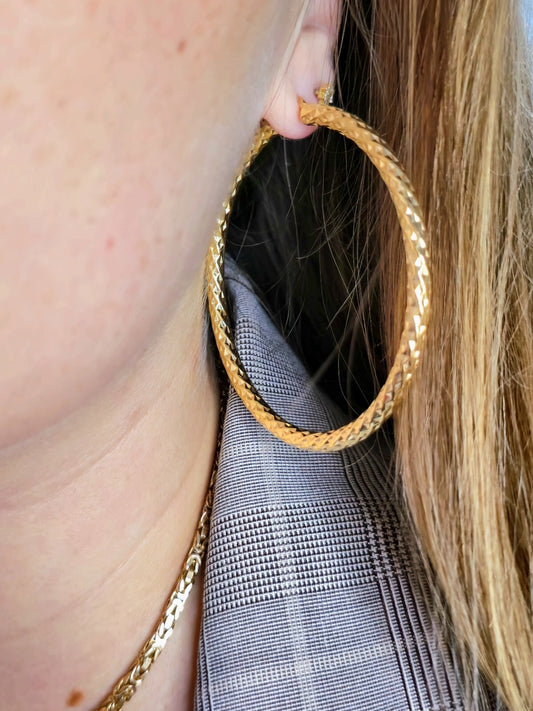 Big 9ct Yellow Gold Twisted Hoop Earrings Twist Hoops 67mm Diamond Cut Pattern