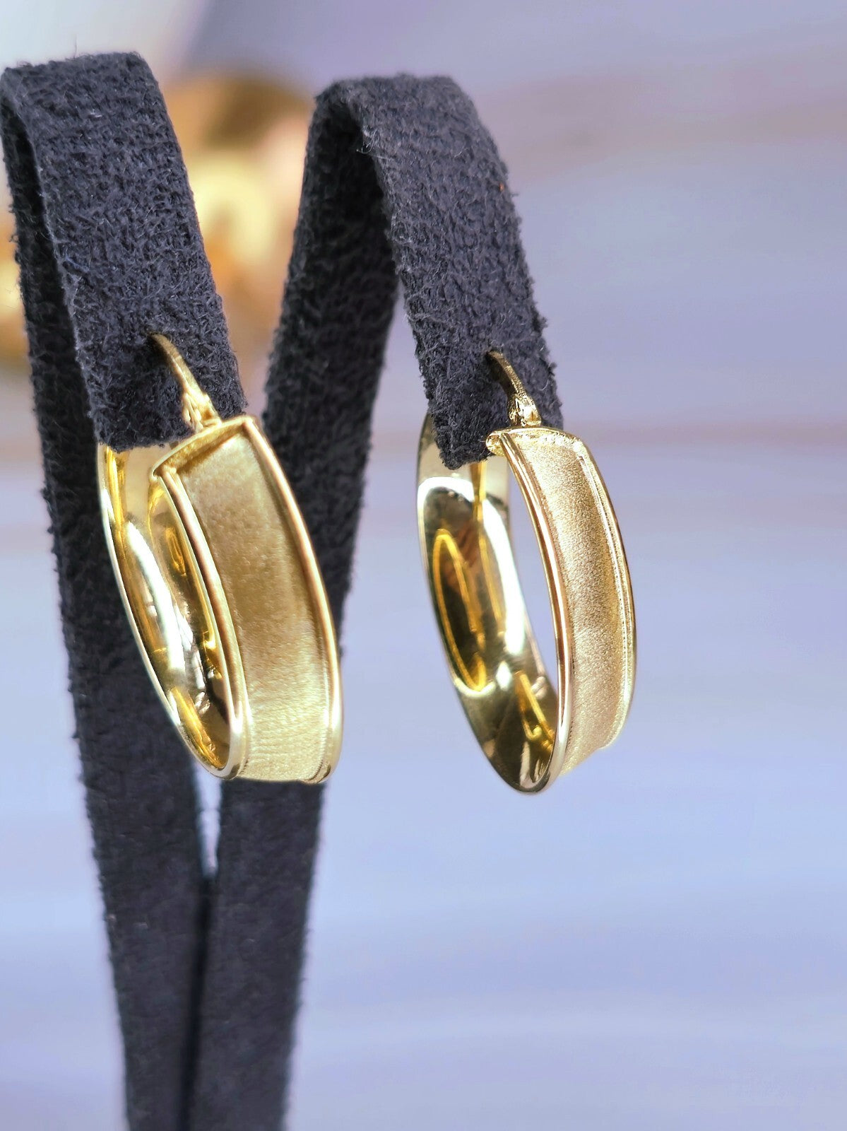 Lovely New 9ct Solid Yellow Gold Hoop Earrings Hoops 27mm Matt Finish Hallmarked