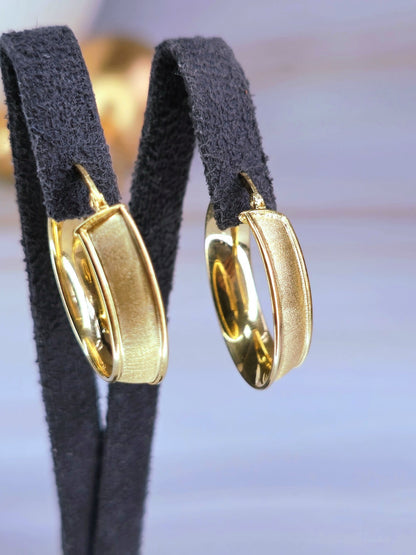 Lovely New 9ct Solid Yellow Gold Hoop Earrings Hoops 27mm Matt Finish Hallmarked