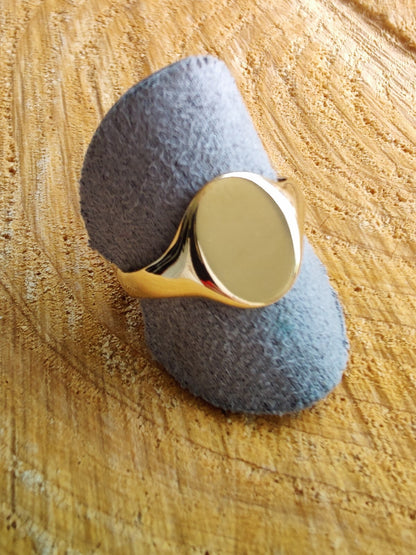 New Solid 9ct Yellow Gold Signet Ring size: U+ Hallmarked 5grams Oval Shape 