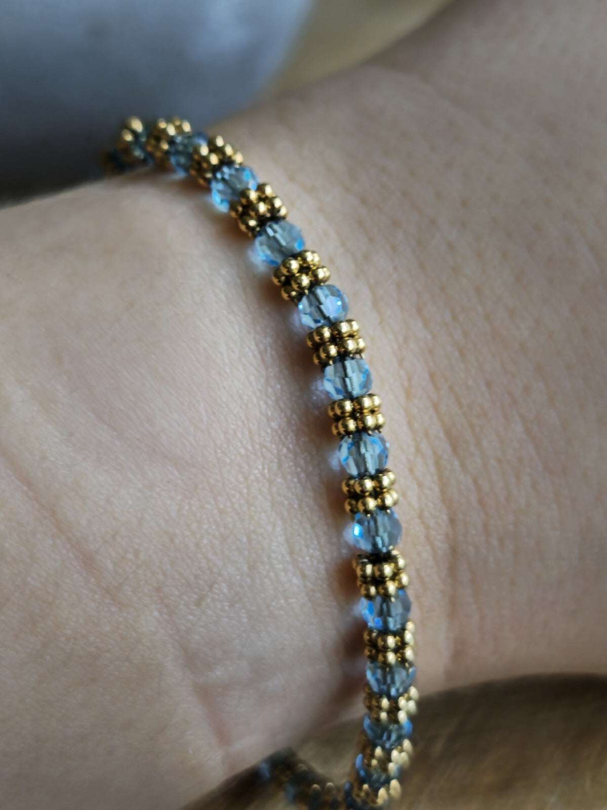 18k Yellow Gold And Blue Topaz Beaded Bracelet 8.5inch with Gold Bars Between