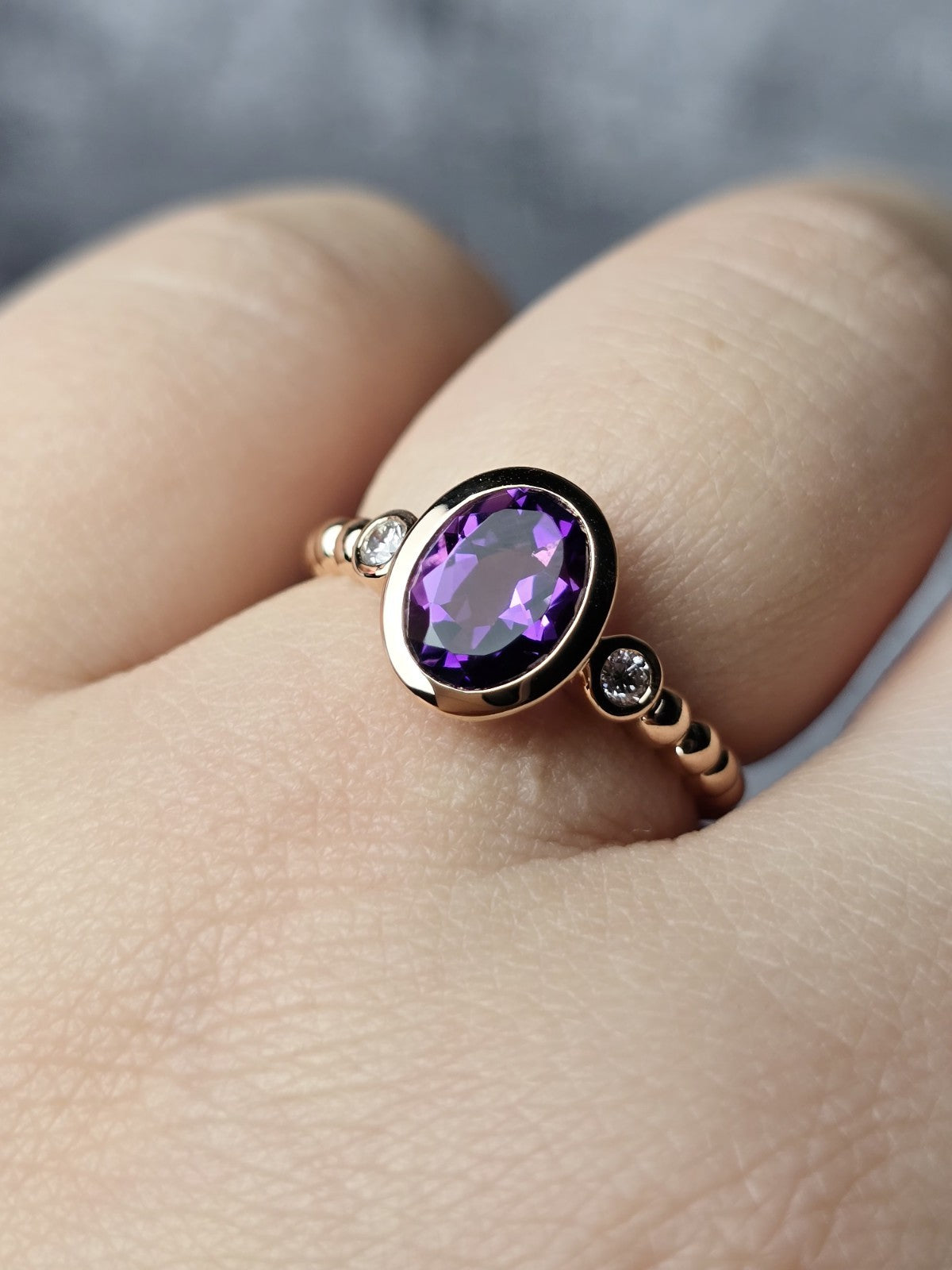 New 18ct Rose Gold Oval Amethyst and Diamonds Ring Cocktail Dress Bead Band