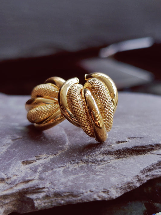 NEW 9ct Yellow Gold Stud Earrings 2 Grams Hallmarked Butterfly Lovely