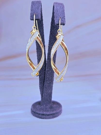 New Solid Yellow Gold 9 Carat White Glitter Moondust Twist Earrings HOOK 3.1gram