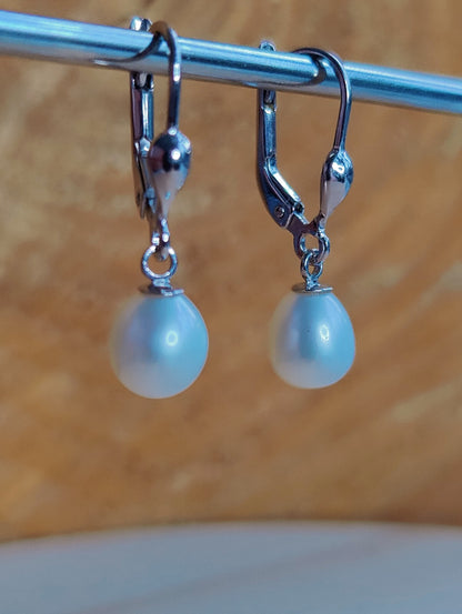 New Solid 9ct White Gold Pearl Drop Earrings Genuine Real Pearl Hallmarked