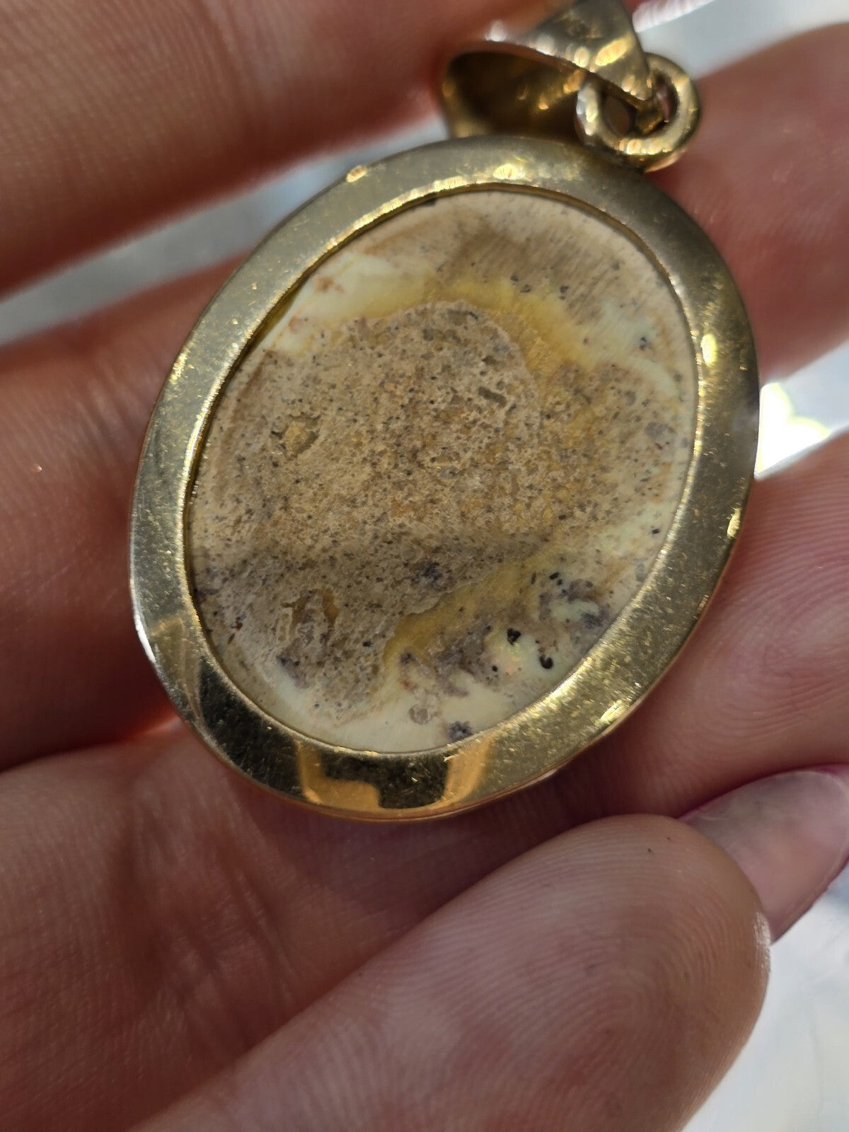 14ct Solid Yellow Gold Big Australian Opal Pendant Oval Shape Hallmarked 31mm