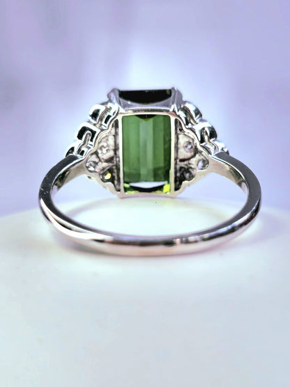 Stunning 18ct White Gold Tourmaline/Diamond Dress Ring Cocktail size R Hallmark