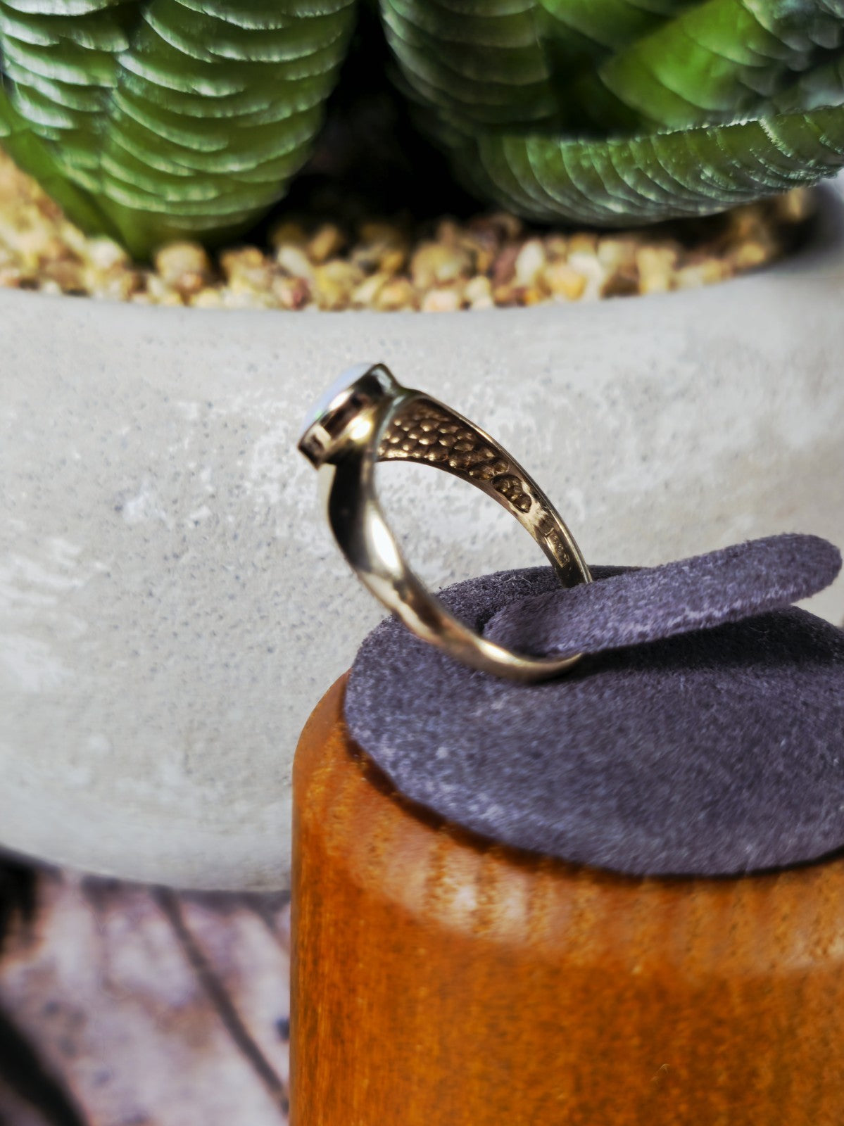 Cute Solid 9ct Yellow Oval Cabochon Opal Ring Bezel Set size M Pinky Signet Ring