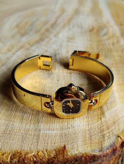 Unique Gold Plated Ladies Watch, Bangle Bracelet, Black Dial, Working, Elegant 