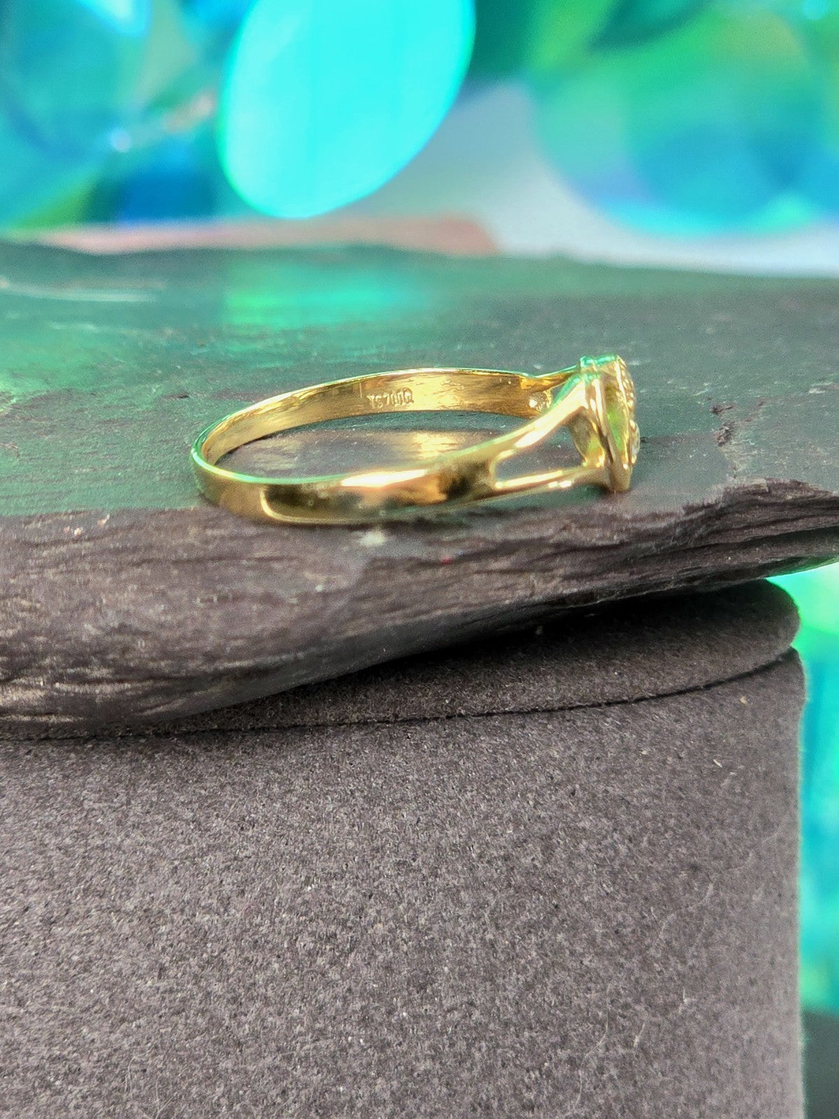 9ct Yellow Gold Heart shape Ring With Diamonds Size N Hallmarked See Through