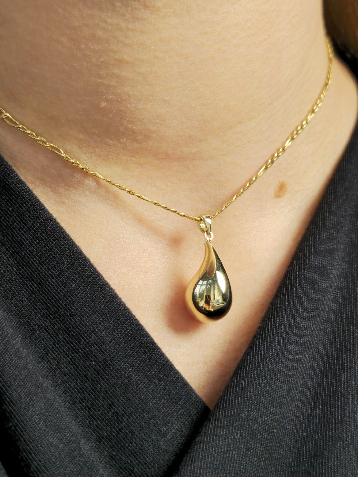New 9k Yellow Gold Pendant Bottega Fashion Popped Teardrop with Loop Pear Shape