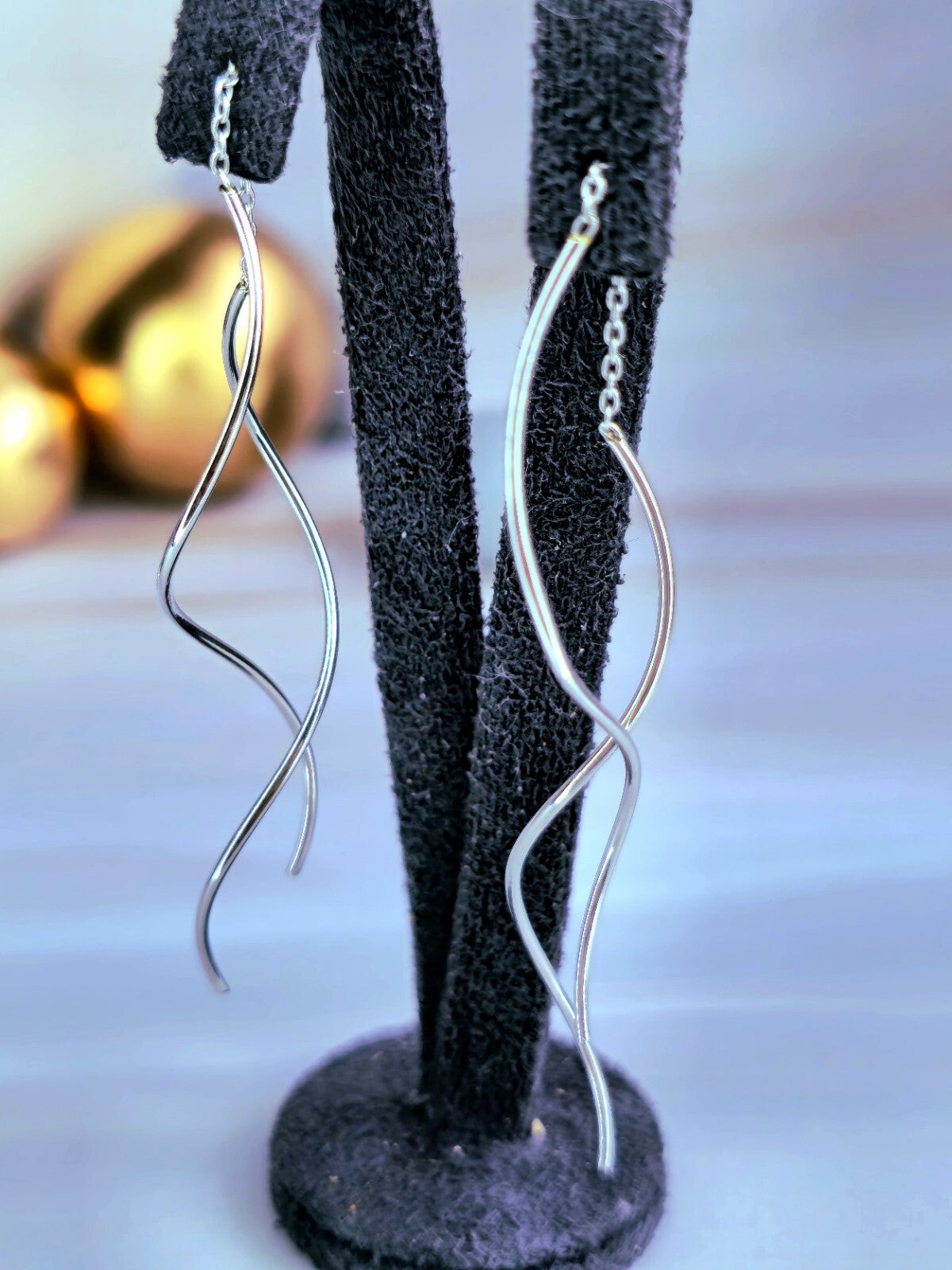New 9ct White Gold Twist Drop Earrings DOUBLE Squiggle Pull Through Wavy Moving