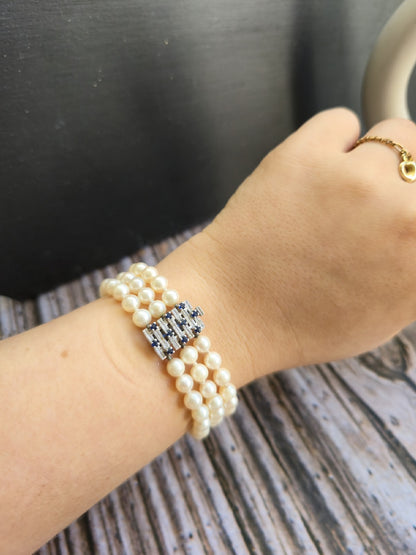 Vintage 14K White Gold and Sapphire Pearl Bracelet 3 Row Triple String 585