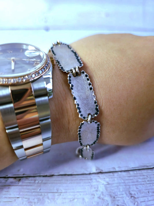 18ct White Gold Boohoo Bracelet Heavy and Solid Handmade Enamel Decor 10.5grams