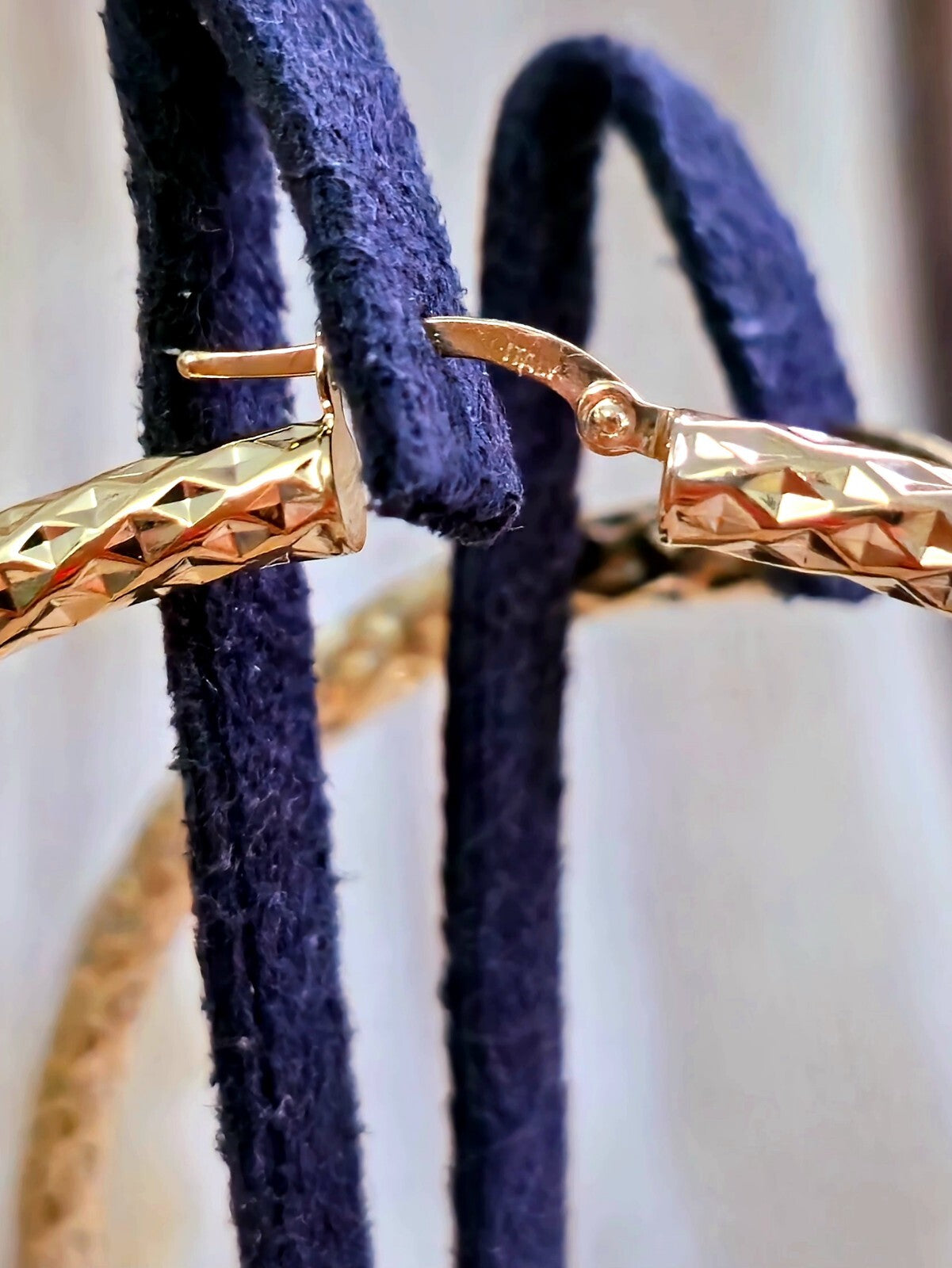 Big 9ct Yellow Gold Twisted Hoop Earrings Twist Hoops 77mm Diamond Cut Pattern