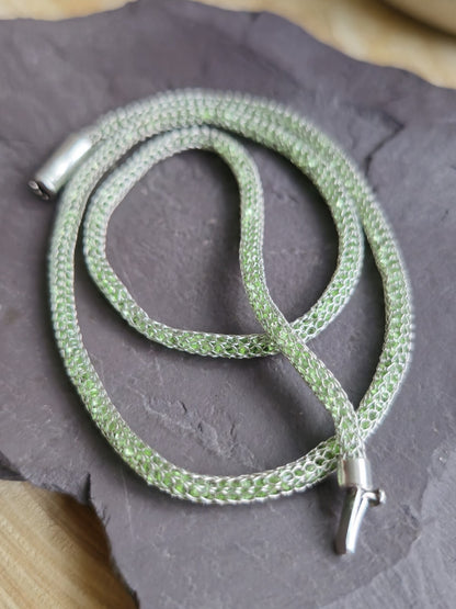 18k White Gold Mesh Choker Necklaces Filled with Green Crystals Stones Chain