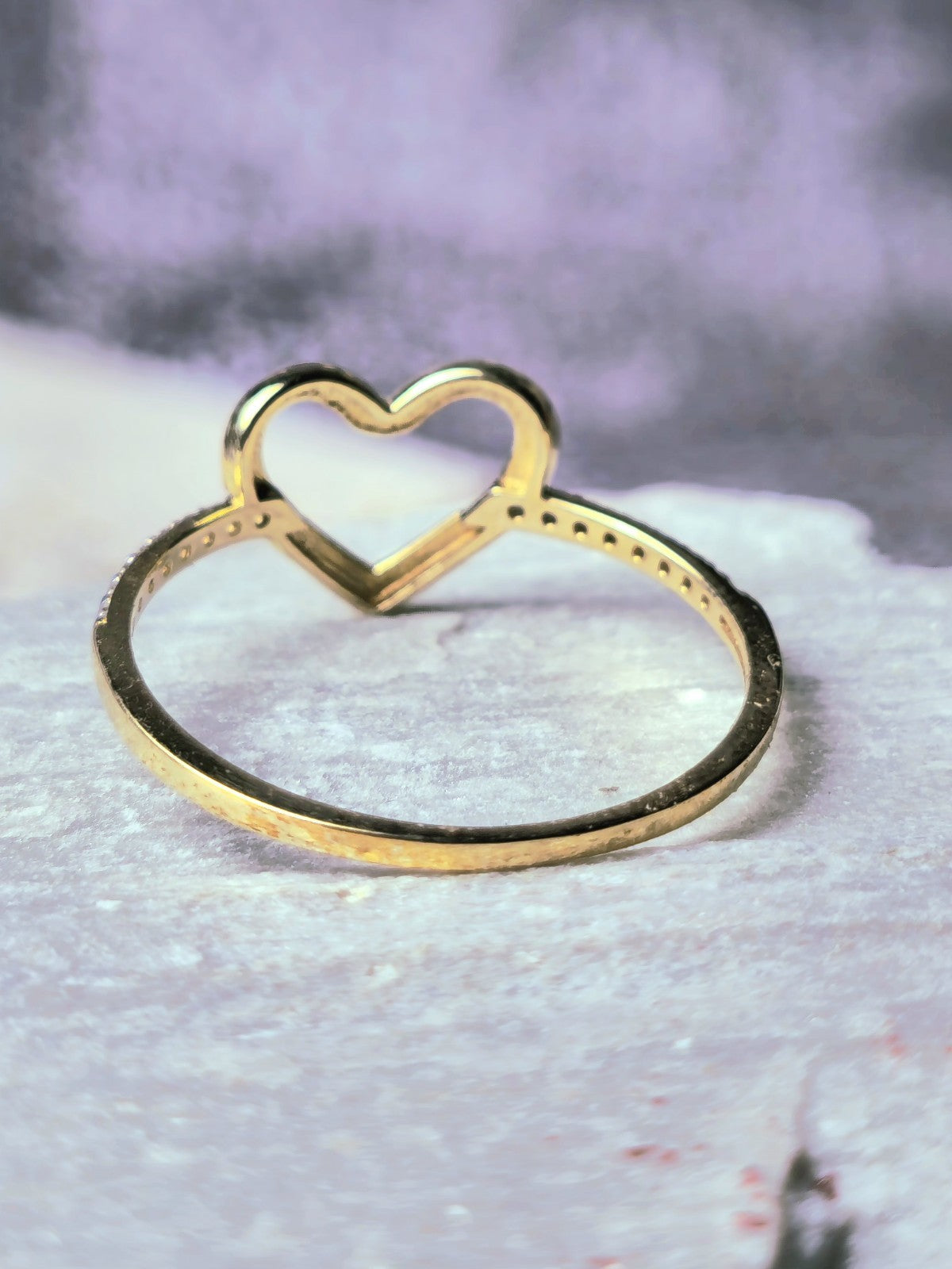 New 9ct Yellow Gold Open Heart Shape Ring with C/Z Half Eternity SIZE: P