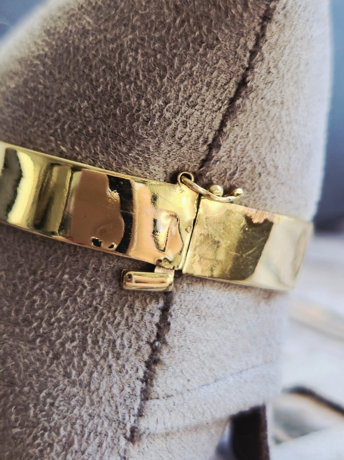 9ct Yellow Gold Chunky Flat Square Plain Bangle Stacking BRACELET 10mm Wide